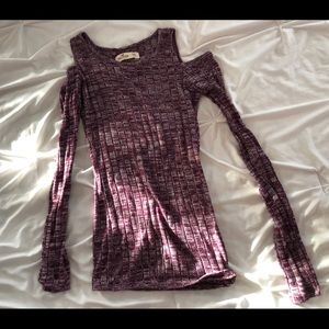 Hollister open-shoulder long sleeve shirt